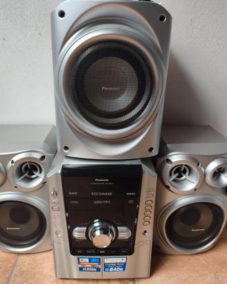 Stereo Panasonic SA-AK640 con casse e subwoofer – 