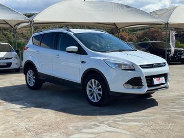 Ford Kuga 2.0 TDCI 150 CV S&S 4WD Powershift Titan