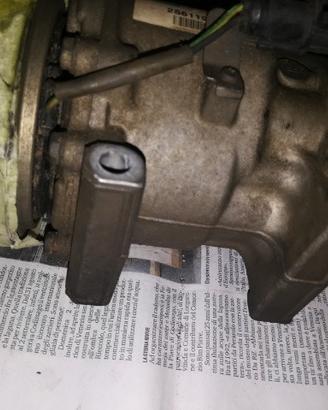 Compressore clima FORD FIESTA 1400cc TDCI del 2006