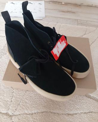 Titolo: Clarks Originals Desert Cup Black Suede -