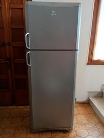 Frigorifero Indesit No Frost.