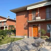 Villetta con giardino