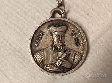 VECCHIO PORTACHIAVI IV CENTENARIO NOSTRADAMUS