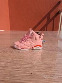 Portachiavi scarpa rosa tipo Air Jordan 6 replica