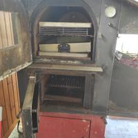 forno a legna con barbecue mai usato