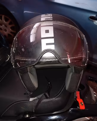 casco Momo design nero 