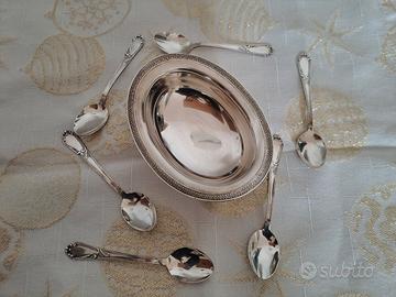 porta salse o piccolo contenitore con 6 cucchiaini