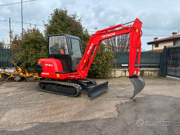 E277 - Escavatore Hitachi 30q cabinato