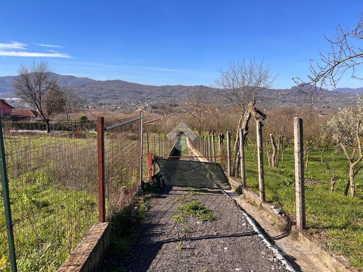 RUSTICO A SANTO STEFANO DEL SOLE - Vista 3