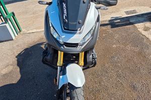 x adv 750