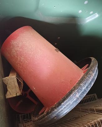 mangiatoie e abbeveraroi