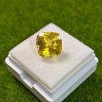 Zaffiro giallo 6.80 ct taglio ovale certificato