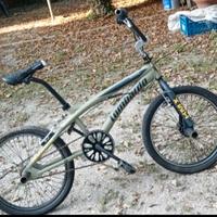 bicicletta bmx