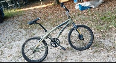 bicicletta bmx