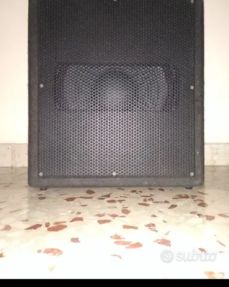 Subwoofer amplificato con uscite satelliti nuovo
