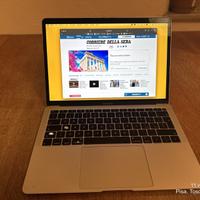 MacBook Air 2018 – 16GB RAM – 512GB SSD