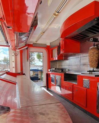 Iveco Eurocargo food truck