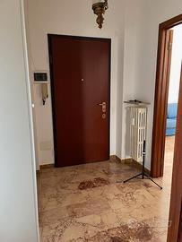 Pantano ampio appartamento con garage