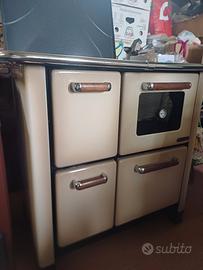 stufa a legna restaurata 