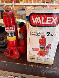 Set crick + cuneo fermaruota camion