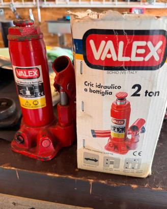 Set crick + cuneo fermaruota camion