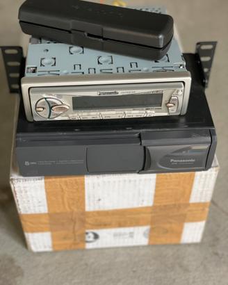 Autoradio PANASONIC CQ-FX421AN con CX-DP88N