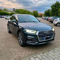 AUDI Q5 S line