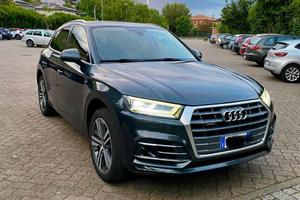 AUDI Q5 S line