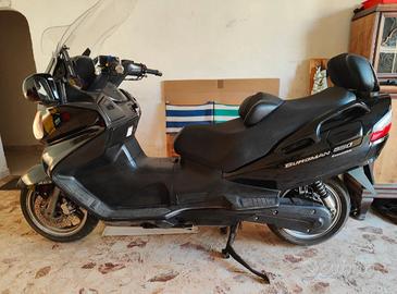 suzuki burgman 650cc