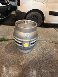 Fusto per la birra inglese (Black Sheep Brewery)