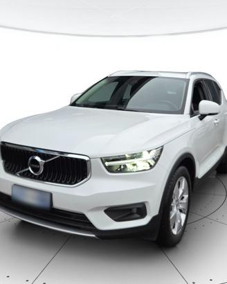 VOLVO XC40 1.5 t2 Momentum Pro