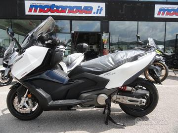 KYMCO AK 575 AK 575 Premium