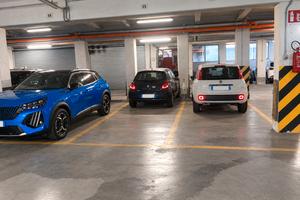 Posto auto in autorimessa coperta