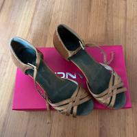 Tacchi da latino americano