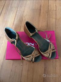 Tacchi da latino americano