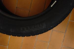 Pneumatici invernali Pirelli