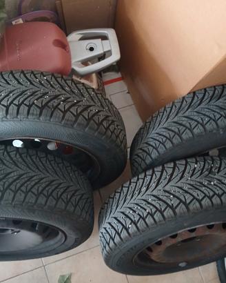 cerchi e gomme 4 stagioni  fiat