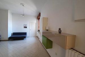 Camera singola in appartamento a Brindisi
