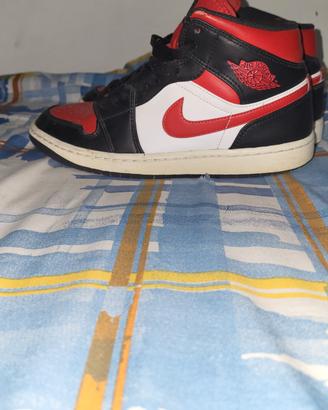 jordan 1 mid red men