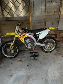 Suzuki rmz 250
