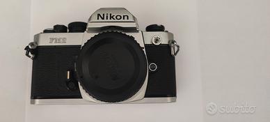 nikon FM2 e obiettivi