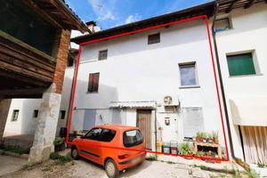 Immobile in asta di 246 m² con 4 locali e box auto