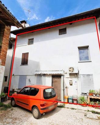 Immobile in asta di 246 m² con 4 locali e box auto
