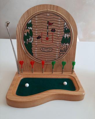Gioco golf e freccette