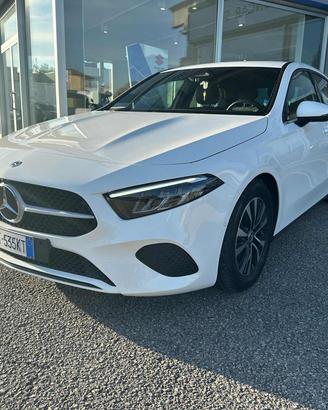 MERCEDES-BENZ A 180 Automatic Advanced