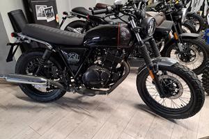Brixton Cromwell 250 Scrambler