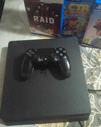 Playstation  4  SONY 500 GB seminuova