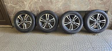 Cerchi in lega Mak più gomme invernali. 