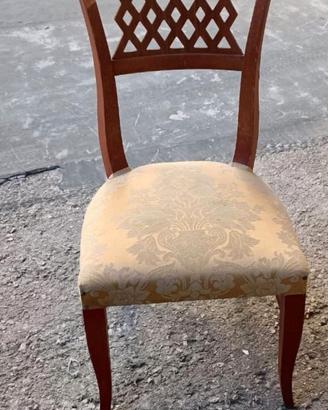 Sedia in legno con seduta in tessuto