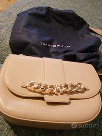 borsa beige tracolla Tommy hilfiger 